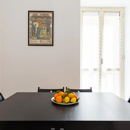 Barrio 133 - Double Bedroom In Center By Napoliapartments Exterior photo