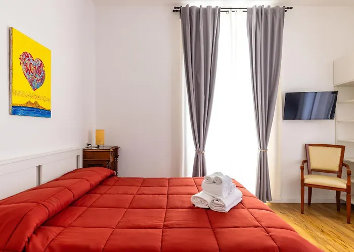 Barrio 133 - Double Bedroom In Center By Napoliapartments