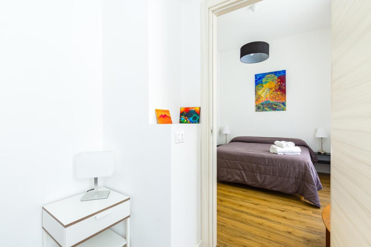 Apartment Barrio 133 - Double Bedroom In Center By Napoliapartments