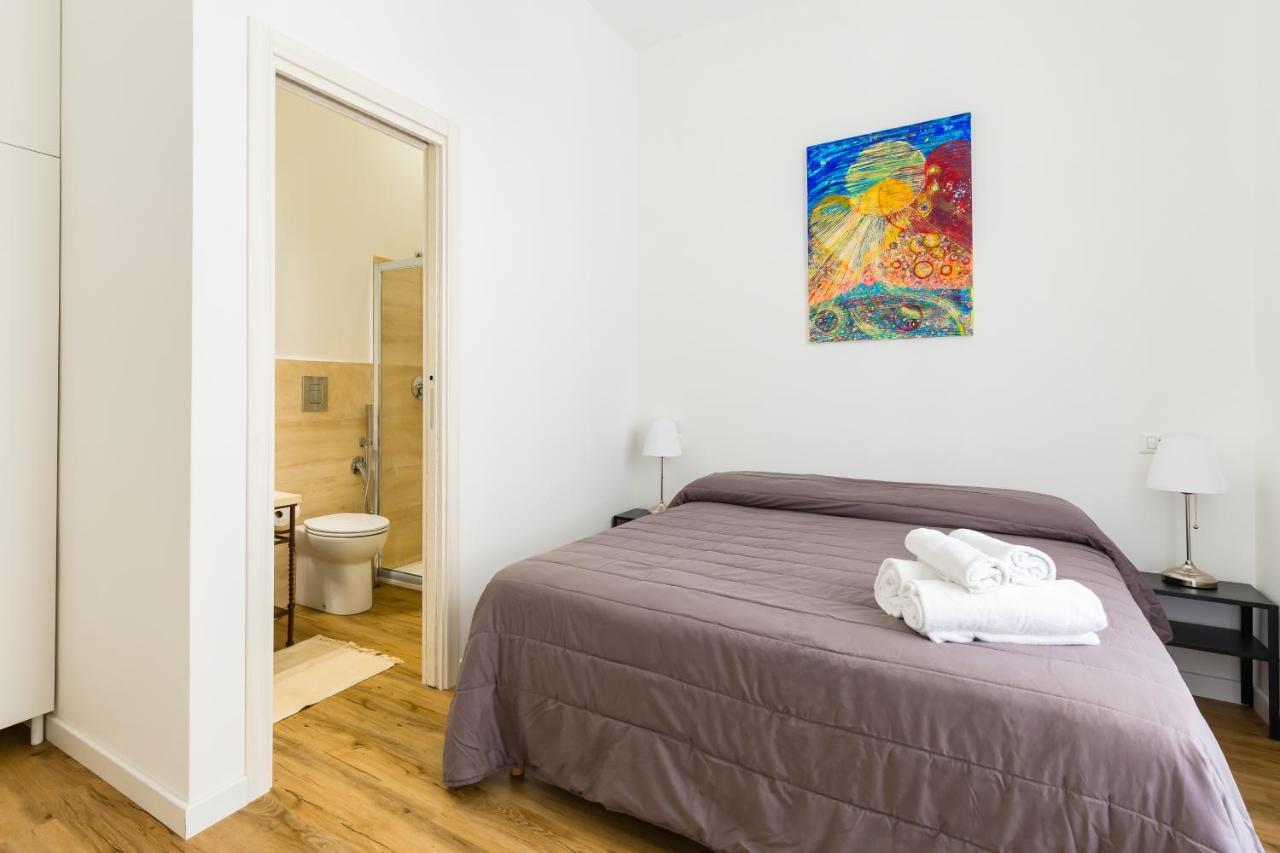 Barrio 133 - Double Bedroom In Center By Napoliapartments * Naples