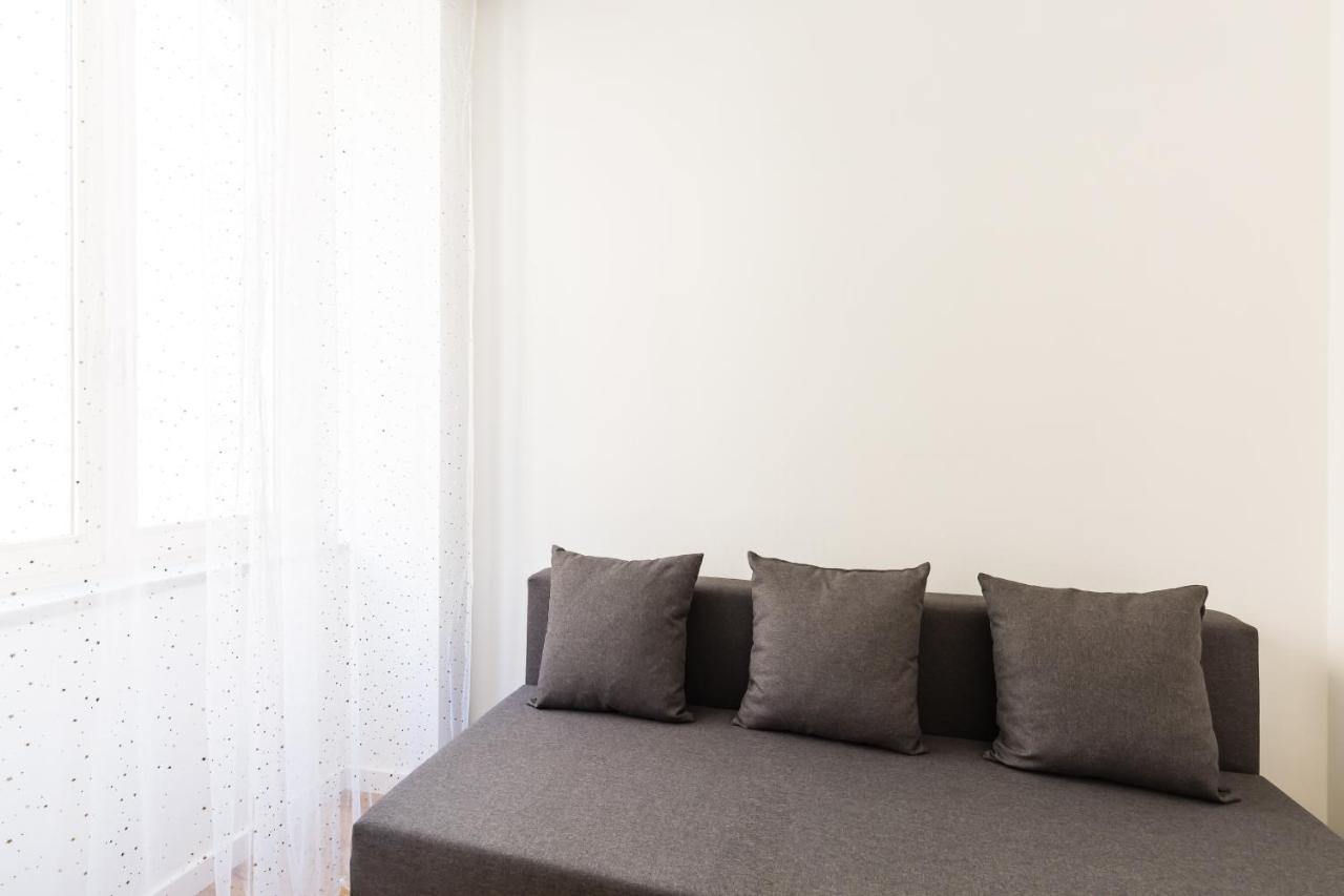 Barrio 133 - Double Bedroom In Center By Napoliapartments *