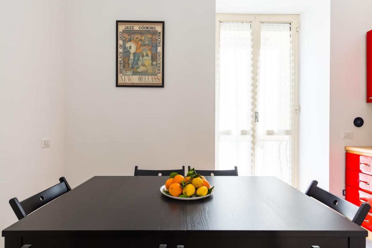 Apartment Barrio 133 - Double Bedroom In Center By Napoliapartments Naples