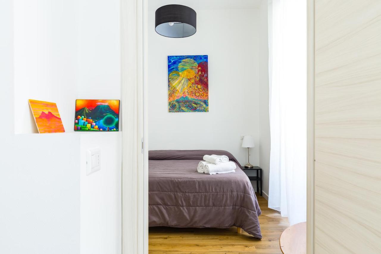 Barrio 133 - Double Bedroom In Center By Napoliapartments Apartment