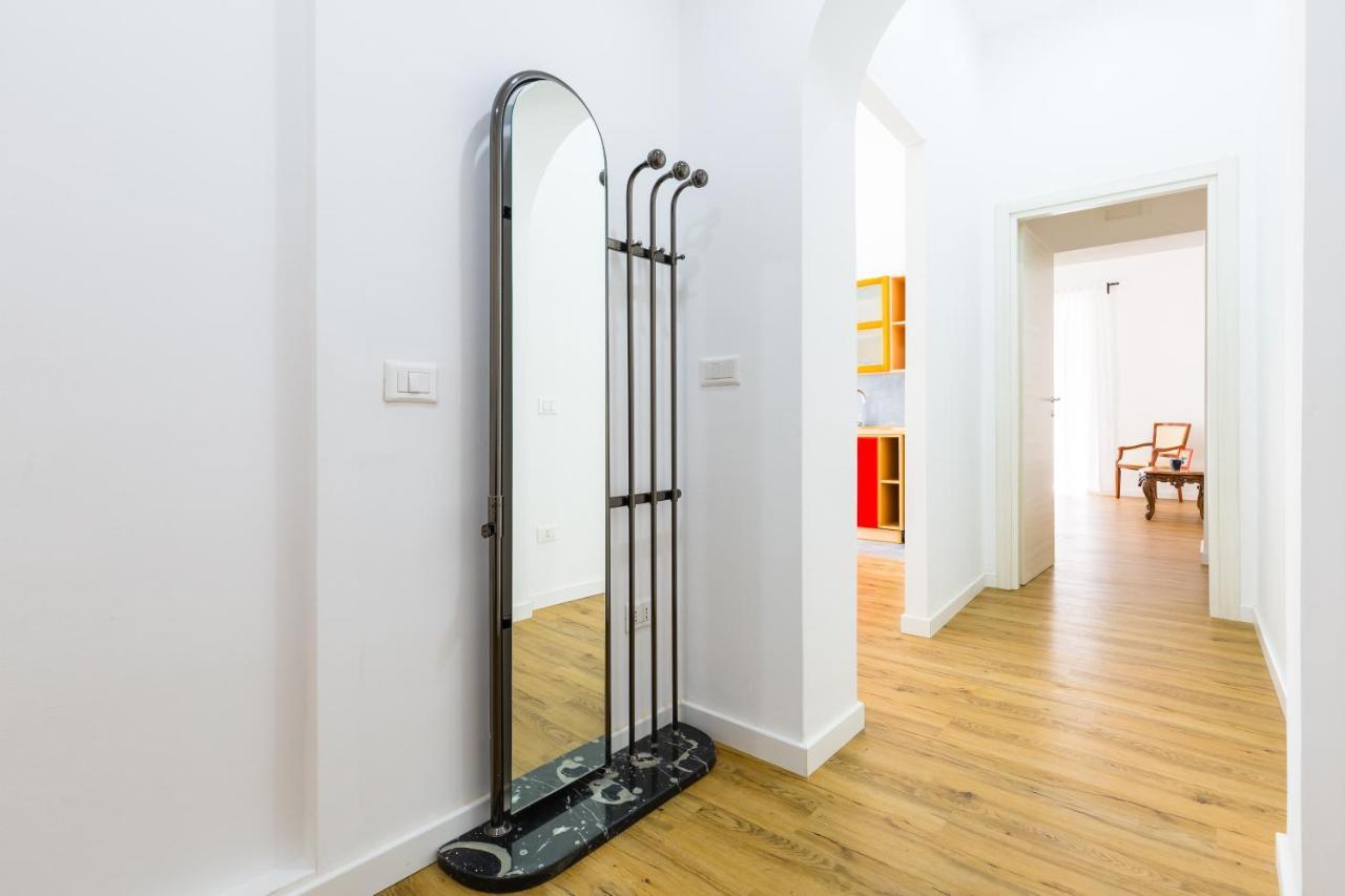 Barrio 133 - Double Bedroom In Center By Napoliapartments Apartment